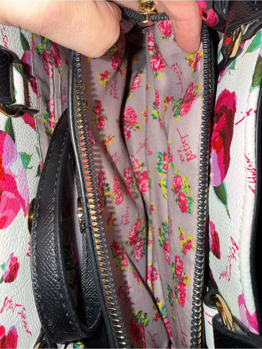 🌻NEW🌻Betsey Johnson Black Satchel with Pink Floral Scarf Accent - Picture 6 of 6